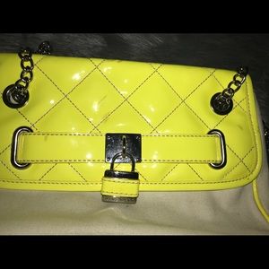 💕Nine West Neon Yellow Crossbody